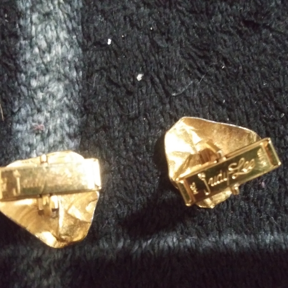 Cufflinks - Picture 2 of 2